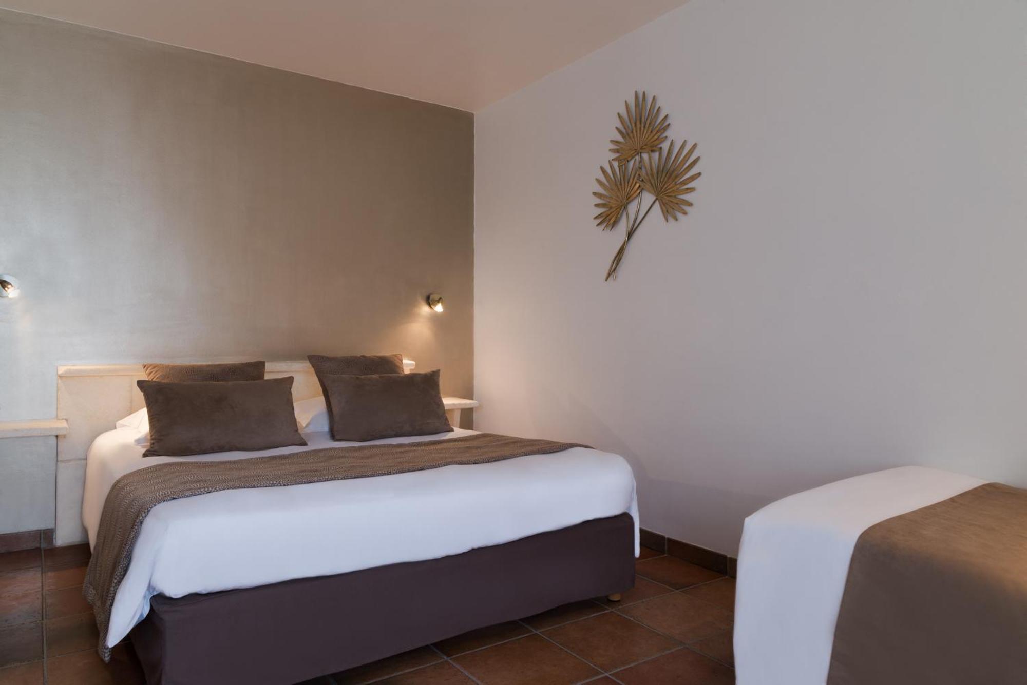 Val Baussenc, The Originals Relais Hotel Maussane-les-Alpilles Exterior foto